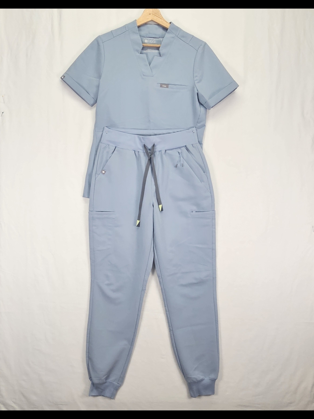 FIGS Technical Scrub Set Top XS Zamora Jogger Pants S Medical Uniform Sky Blue